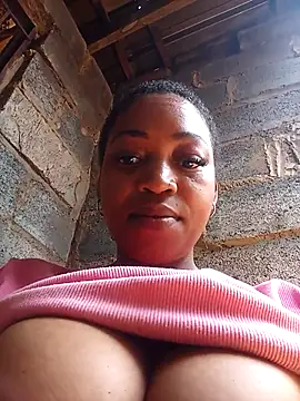 Snapshot of winterqueenx chatting on February 20, 2:39 pm winterqueenx online show from February 20, 2:39 pm