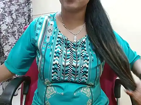LovingPihu online show from April 15, 5:25 am