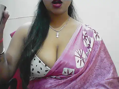LovingPihu online show from May 4, 5:47 am