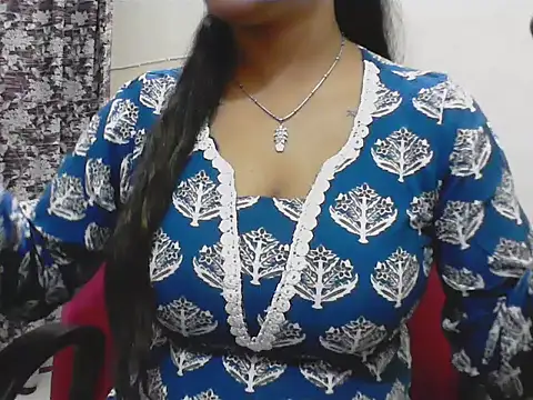 LovingPihu online show from May 8, 5:13 am