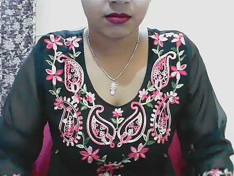 LovingPihu online show from May 11, 5:35 am