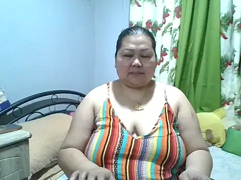 Snapshot of hornyKENDAH chatting on March 23, 5:06 pm hornyKENDAH online show from March 23, 5:06 pm