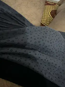 Snapshot of HHHHHxxn chatting on April 3, 12:19 am HHHHHxxn online show from April 3, 12:19 am