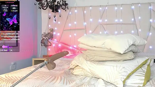 Snapshot of Selenee- chatting on December 13, 8:26 pm Selenee- online show from December 13, 8:26 pm