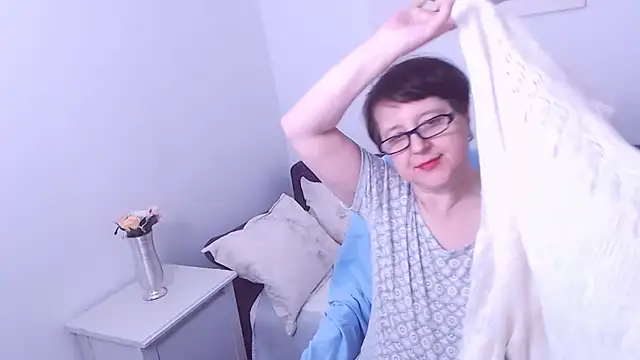 ChristaRose online show from December 14, 1:06 am
