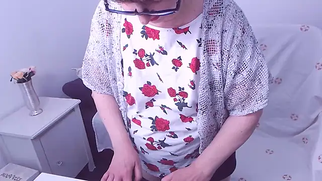 ChristaRose online show from December 15, 4:07 am