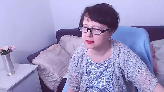 ChristaRose online show from December 21, 3:25 am
