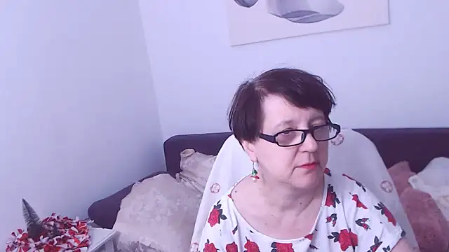 ChristaRose online show from December 22, 6:37 pm