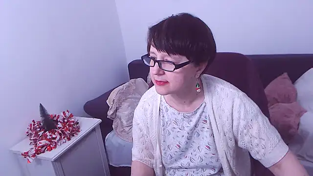 ChristaRose online show from December 28, 3:37 am