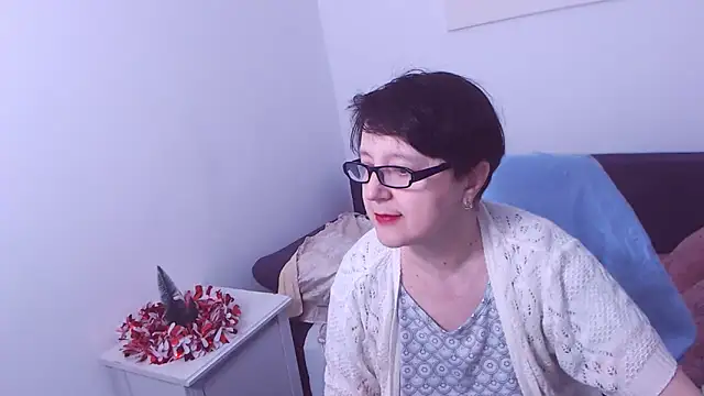 ChristaRose online show from January 5, 12:42 am
