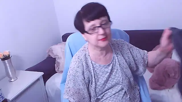 ChristaRose online show from October 6, 3:15 am