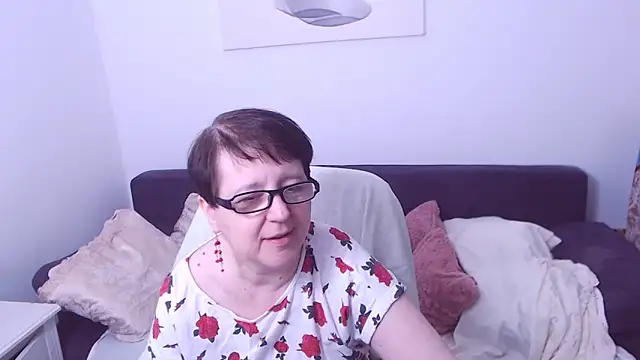 ChristaRose online show from May 3, 7:36 am