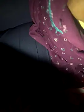 Snapshot of falooda288 chatting on September 25, 11:52 pm falooda288 online show from September 25, 11:52 pm