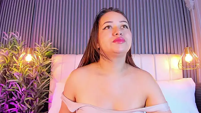 AnaisClark online show from April 25, 11:24 am