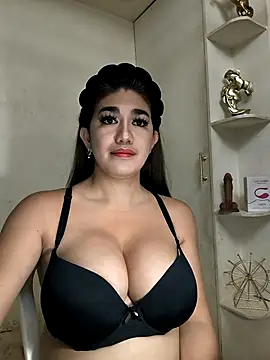 Snapshot of SexyFatHugeCock chatting on April 15, 6:09 am SexyFatHugeCock online show from April 15, 6:09 am