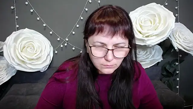 Snapshot of AliceInksSweetty chatting on November 15, 7:16 am AliceInksSweetty online show from November 15, 7:16 am