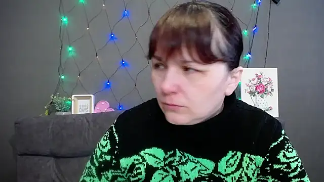 Snapshot of AliceInksSweetty chatting on February 1, 7:07 am AliceInksSweetty online show from February 1, 7:07 am