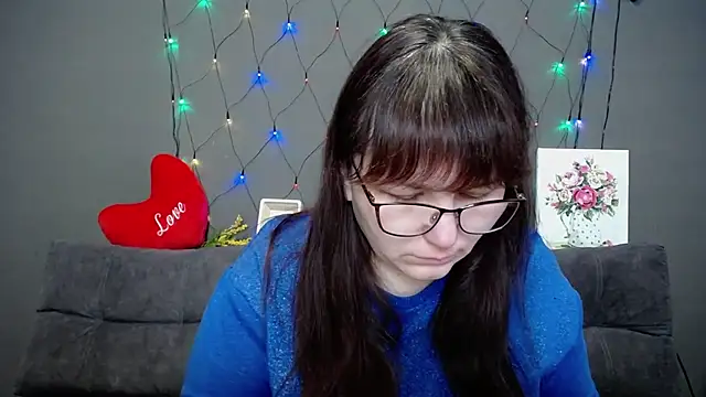 Snapshot of AliceInksSweetty chatting on February 8, 7:12 am AliceInksSweetty online show from February 8, 7:12 am