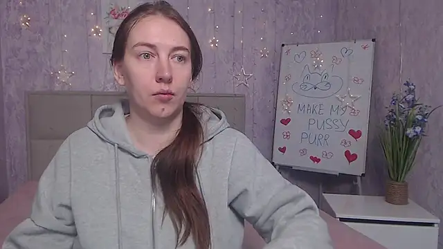 KaleyReed online show from October 12, 6:45 am