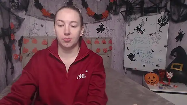 KaleyReed online show from October 30, 6:15 am