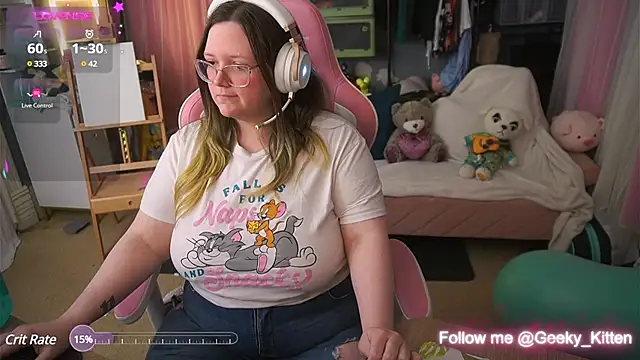 Snapshot of Geeky_Kitten chatting on March 10, 6:49 am Geeky Kitten online show from March 10, 6:49 am