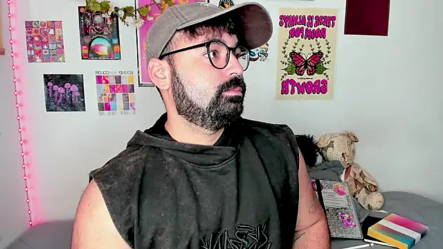 johnnyalx online show from October 14, 8:20 pm