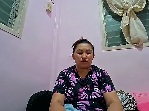 Snapshot of LalaiAsian chatting on September 25, 2:21 pm LalaiAsian online show from September 25, 2:21 pm