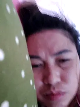 Snapshot of LalaiAsian chatting on October 5, 11:02 pm LalaiAsian online show from October 5, 11:02 pm