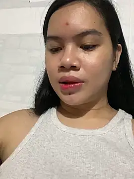 Snapshot of Hebefemme chatting on March 6, 4:28 pm Hebefemme online show from March 6, 4:28 pm
