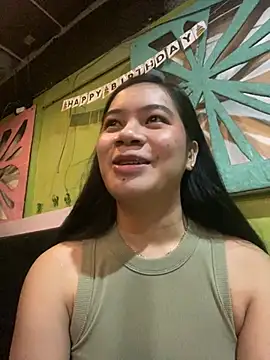 Snapshot of Hebefemme chatting on March 16, 12:22 pm Hebefemme online show from March 16, 12:22 pm
