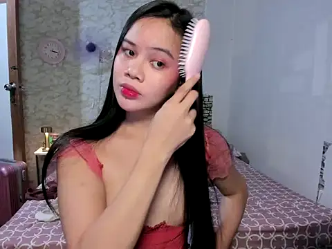 Snapshot of Hebefemme chatting on September 8, 7:13 pm Hebefemme online show from September 8, 7:13 pm