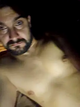 Snapshot of Dani199021 chatting on April 6, 12:41 am Dani199021 online show from April 6, 12:41 am