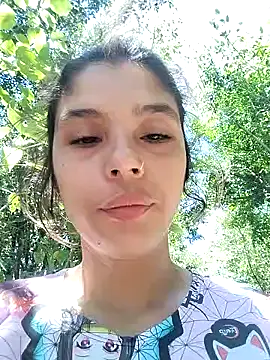 Snapshot of mariamac420 chatting on February 2, 4:00 pm mariamac420 online show from February 2, 4:00 pm