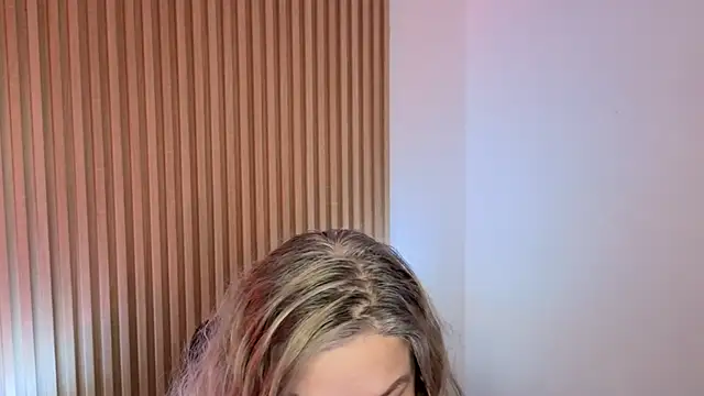 MarianL0ve online show from November 20, 10:37 am