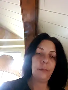 LaraLoviaAndFriends online show from February 21, 7:23 am