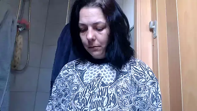 LaraLoviaAndFriends online show from March 8, 12:41 pm