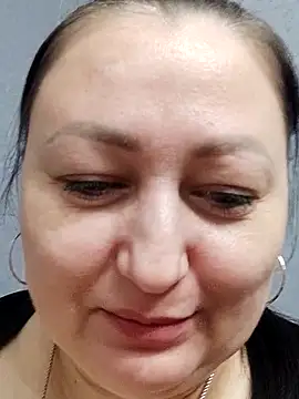 Snapshot of Rini333 chatting on April 6, 7:26 pm Rini333 online show from April 6, 7:26 pm