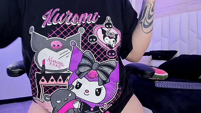 Snapshot of io_chie_ chatting on September 16, 4:46 am io chie online show from September 16, 4:46 am