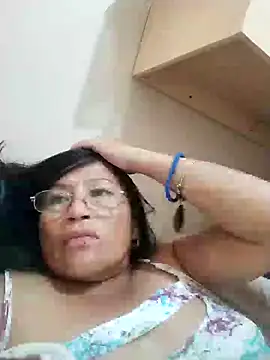 Snapshot of sizzling_babe chatting on January 31, 12:51 pm sizzling babe online show from January 31, 12:51 pm