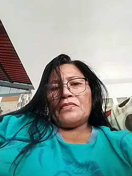 Snapshot of sizzling_babe chatting on October 27, 6:28 am sizzling babe online show from October 27, 6:28 am