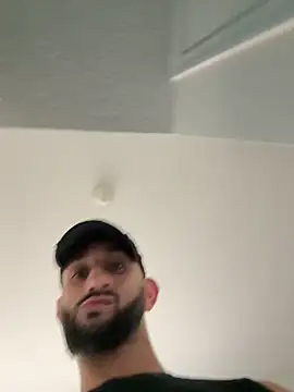 Snapshot of Moneyabbu chatting on March 30, 3:57 pm Moneyabbu online show from March 30, 3:57 pm