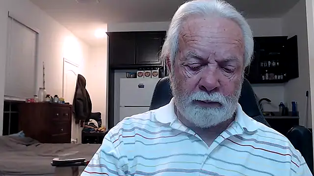rockpoint69 online show from December 13, 6:42 am