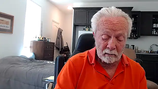 Snapshot of rockpoint69 chatting on October 15, 7:36 pm rockpoint69 online show from October 15, 7:36 pm