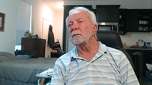 Snapshot of rockpoint69 chatting on October 23, 12:59 pm rockpoint69 online show from October 23, 12:59 pm