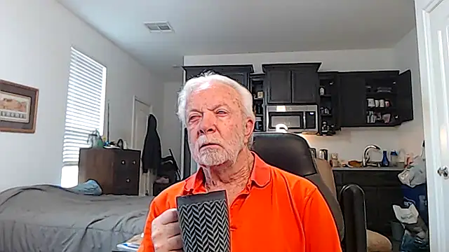 Snapshot of rockpoint69 chatting on October 25, 2:35 pm rockpoint69 online show from October 25, 2:35 pm