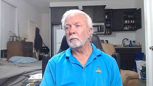 Snapshot of rockpoint69 chatting on November 11, 10:37 am rockpoint69 online show from November 11, 10:37 am