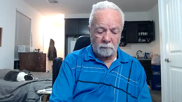 Snapshot of rockpoint69 chatting on February 5, 12:21 pm rockpoint69 online show from February 5, 12:21 pm