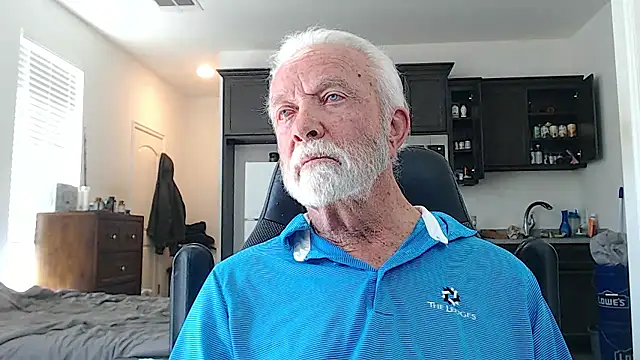 Snapshot of rockpoint69 chatting on February 18, 7:21 pm rockpoint69 online show from February 18, 7:21 pm