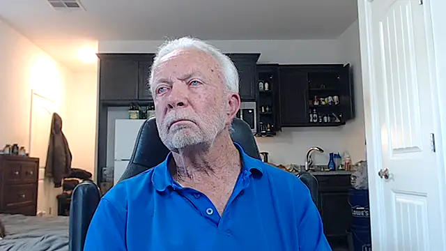 Snapshot of rockpoint69 chatting on February 22, 1:53 pm rockpoint69 online show from February 22, 1:53 pm