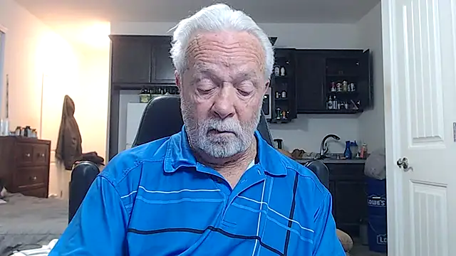 Snapshot of rockpoint69 chatting on March 4, 1:17 pm rockpoint69 online show from March 4, 1:17 pm